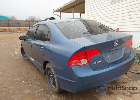 2008 Honda Civic Lx z USA, uszkodzony, nr VIN 1HGFA16538L087579